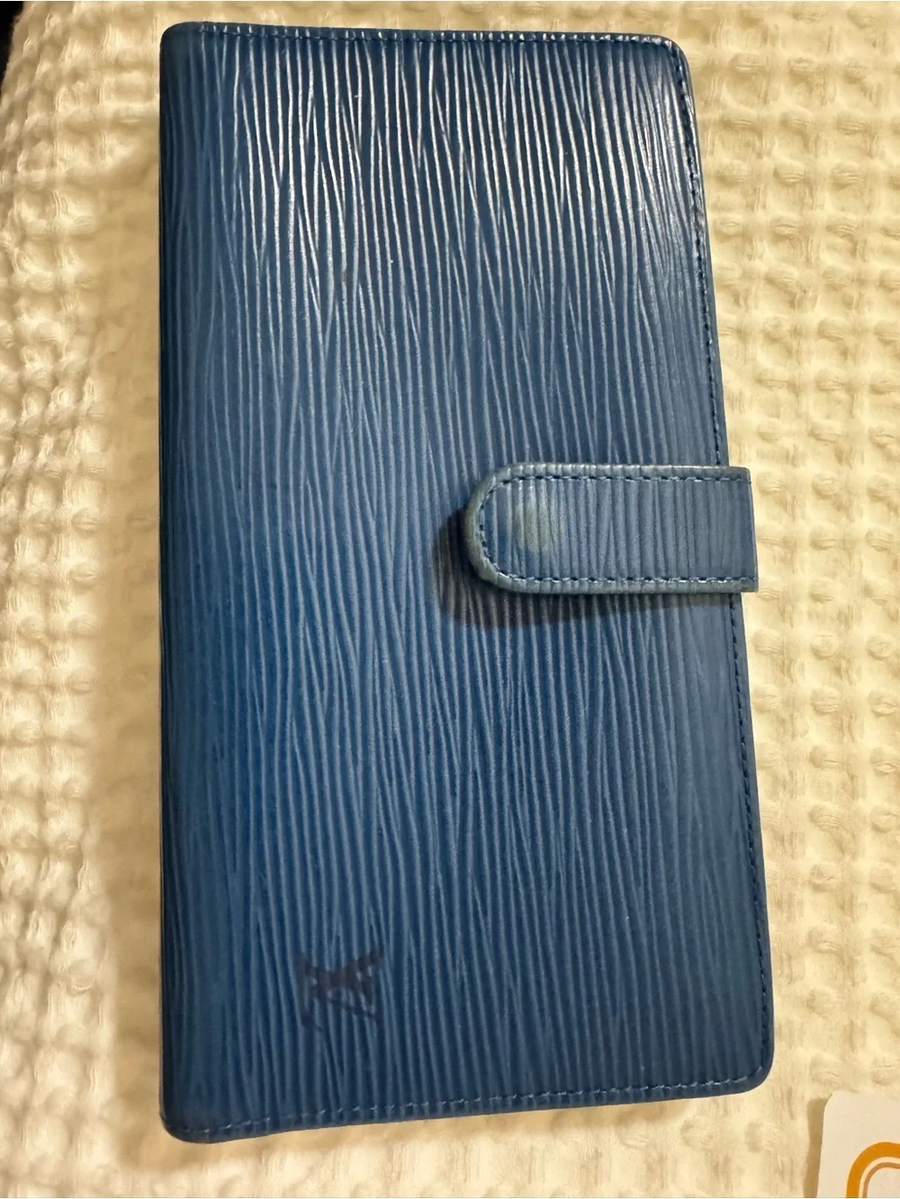 Beautiful blue Epi Louis Vuitton wallet with kiss lock
